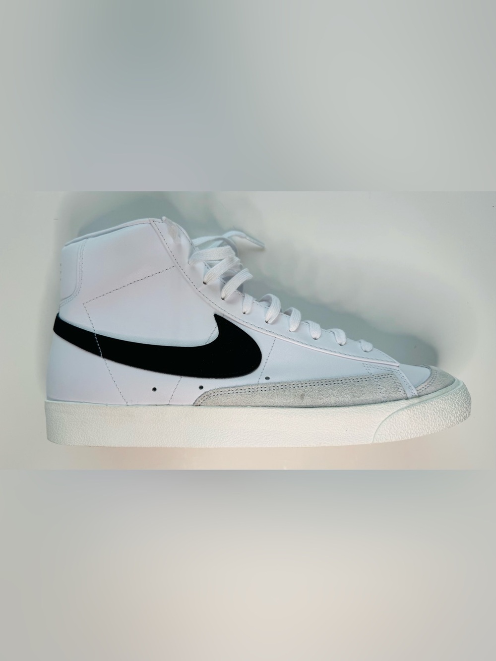 Nike Blazer Mid ’77 Vintage (BQ6806-100) White/Black Men’s Size 15